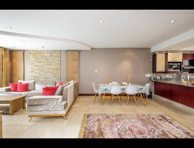 2 BEDROOM TOWNHOUSE FOR SALE IN BEDFORD GARDENS